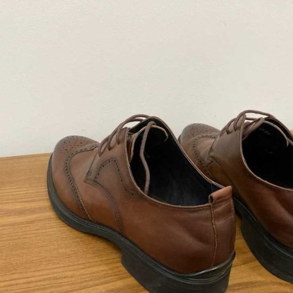 Oxfords_&_Derbys